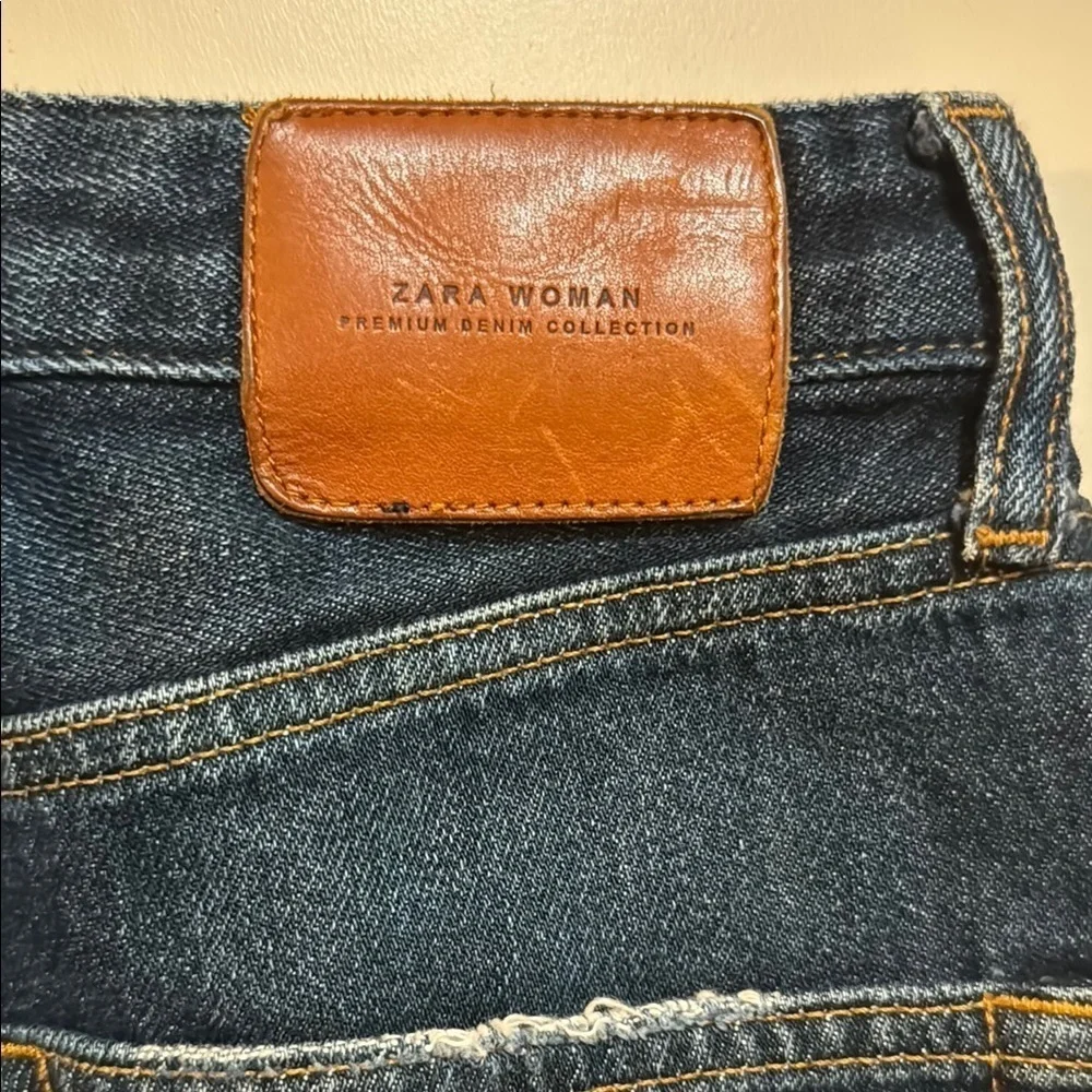 Zara Premium Denim Size 2 Distressed Shorts!!